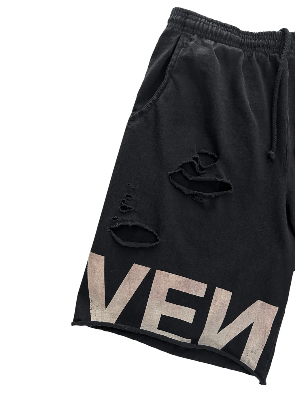 THRASHED BERMUDA SHORTS